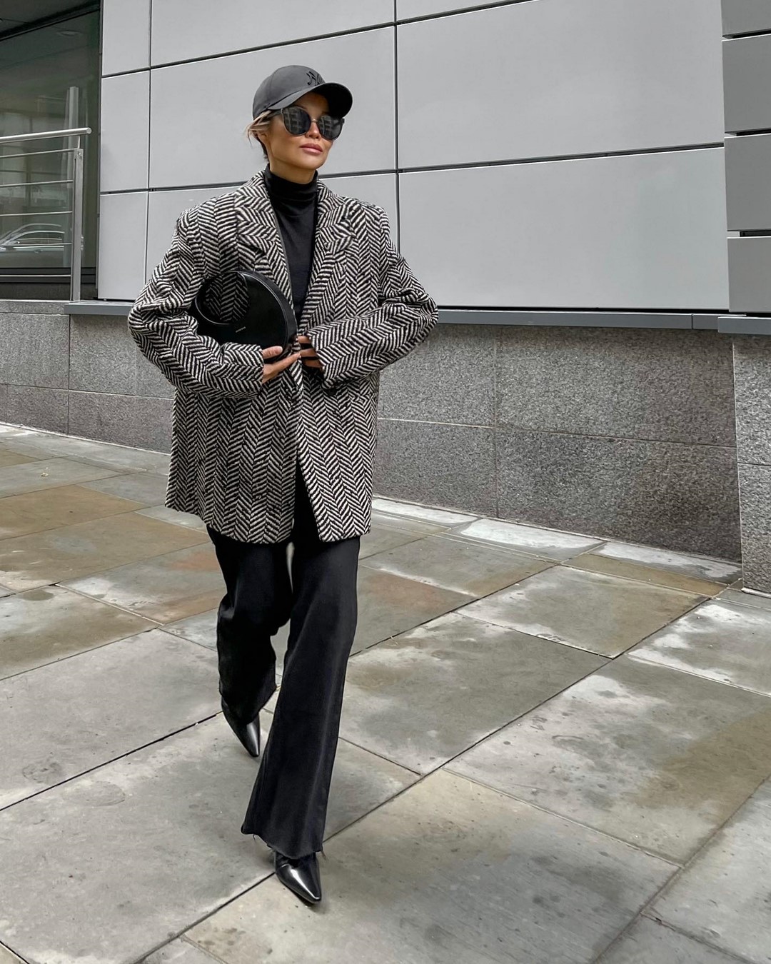 Женский пиджак осень-зима 2026-2027 – модели, образы, тренды