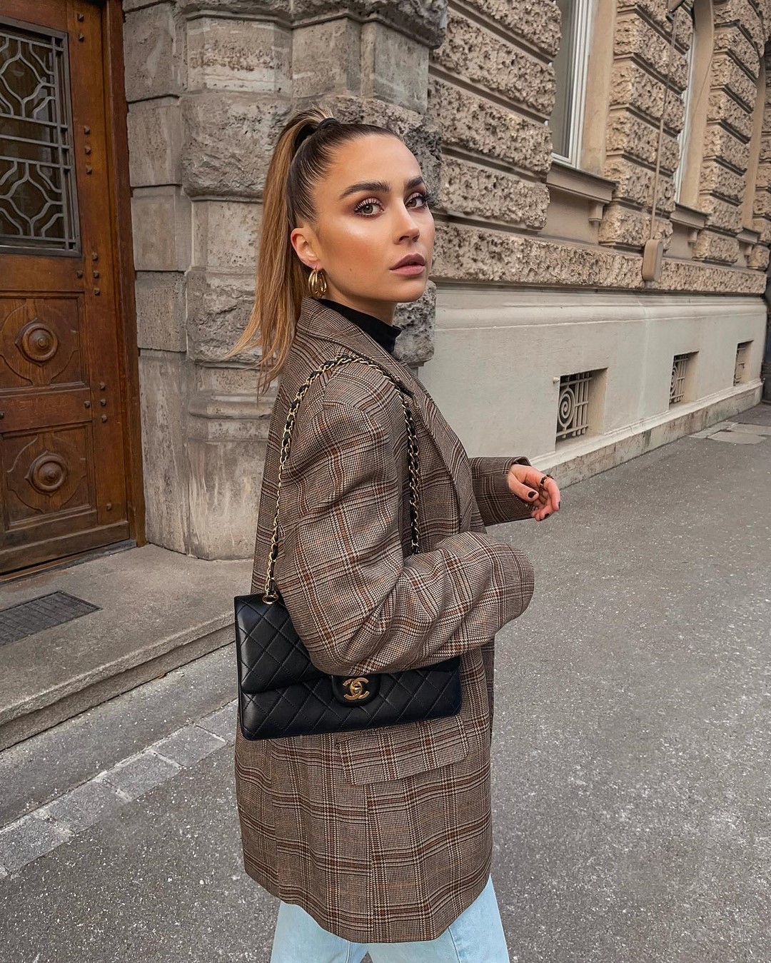 Женский пиджак осень-зима 2026-2027 – модели, образы, тренды