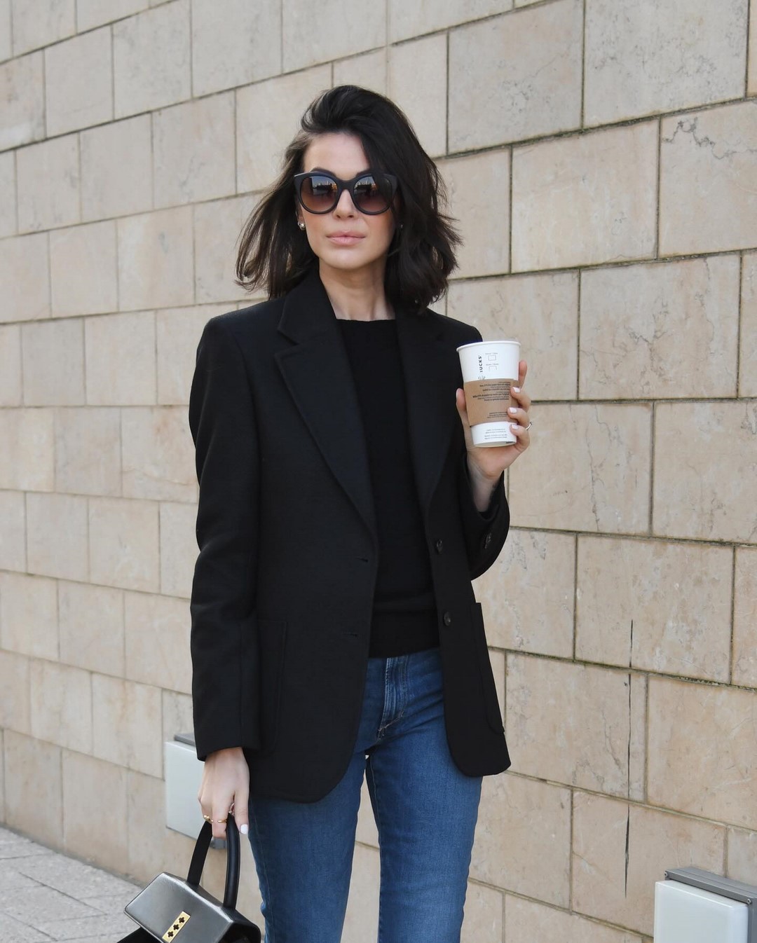 Женский пиджак осень-зима 2026-2027 – модели, образы, тренды