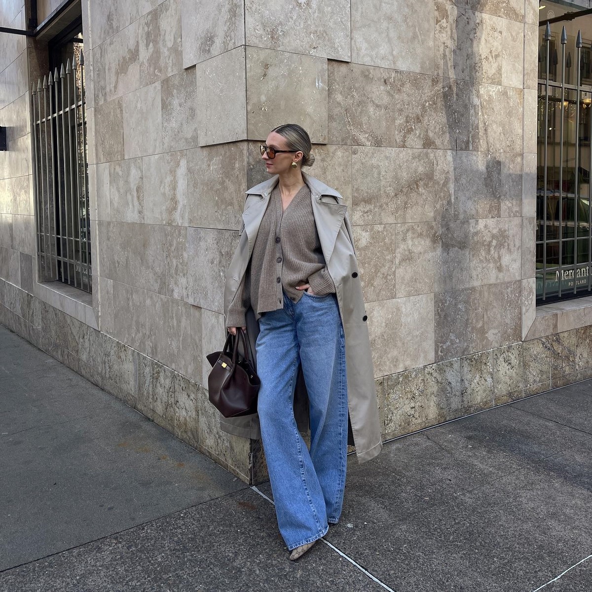 Джинсы осень-зима 2026-2027 — трендовые модели на фото