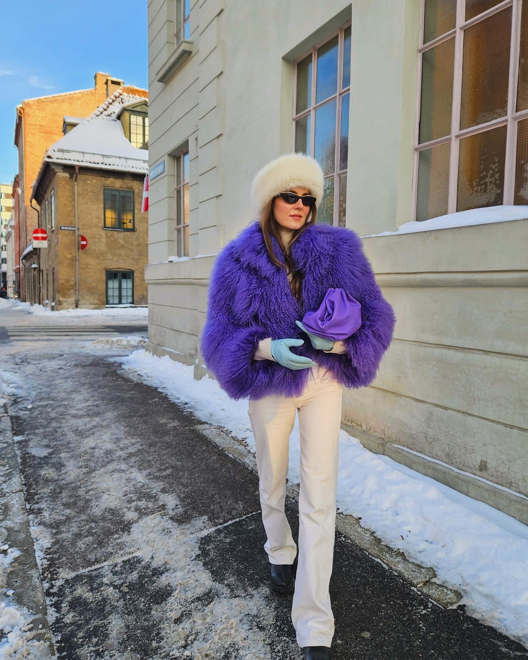 Джинсы осень-зима 2026-2027 — трендовые модели на фото