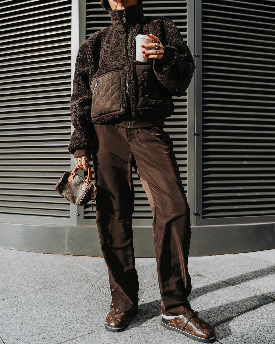 Трендовые брюки осень-зима 2026-2027 — главные новинки