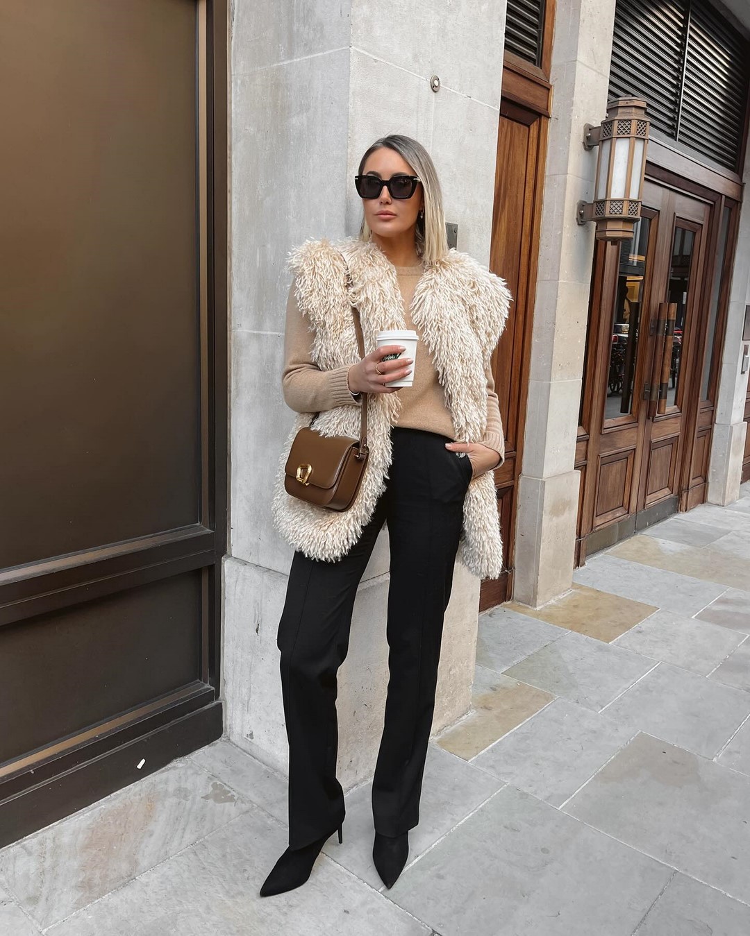 Трендовые брюки осень-зима 2026-2027 — главные новинки