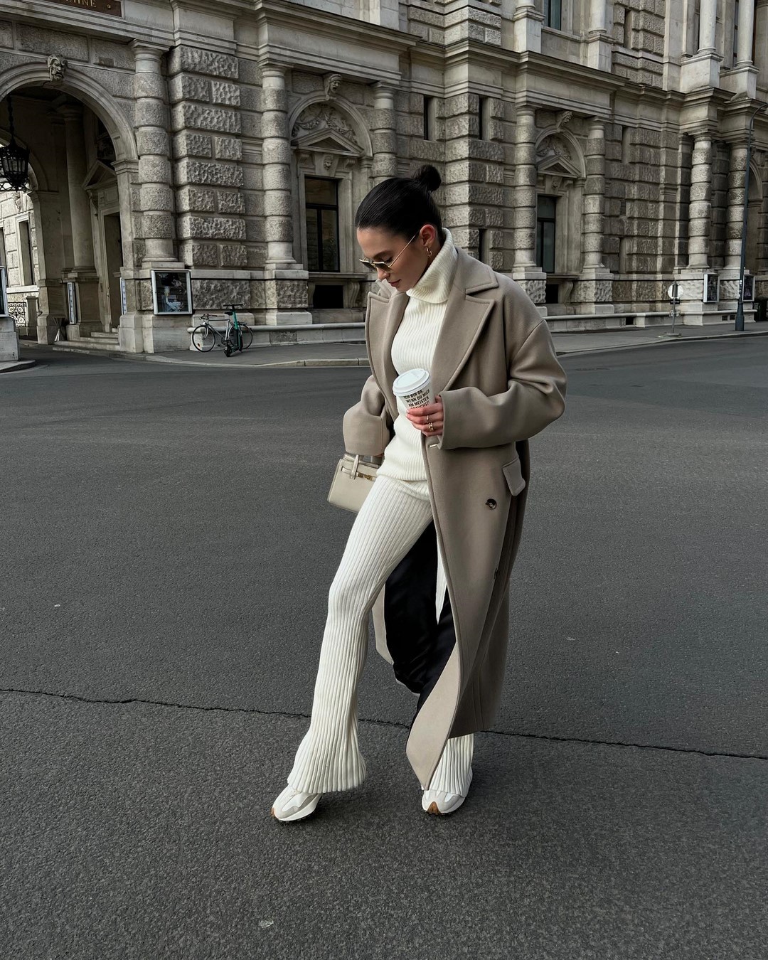 Трендовые брюки осень-зима 2026-2027 — главные новинки