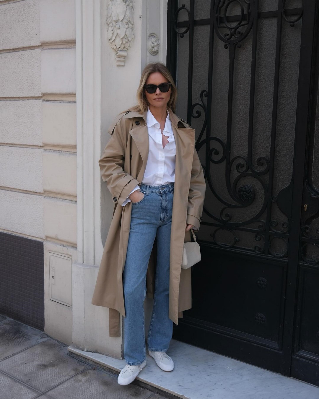 Джинсы осень-зима 2026-2027 — трендовые модели на фото