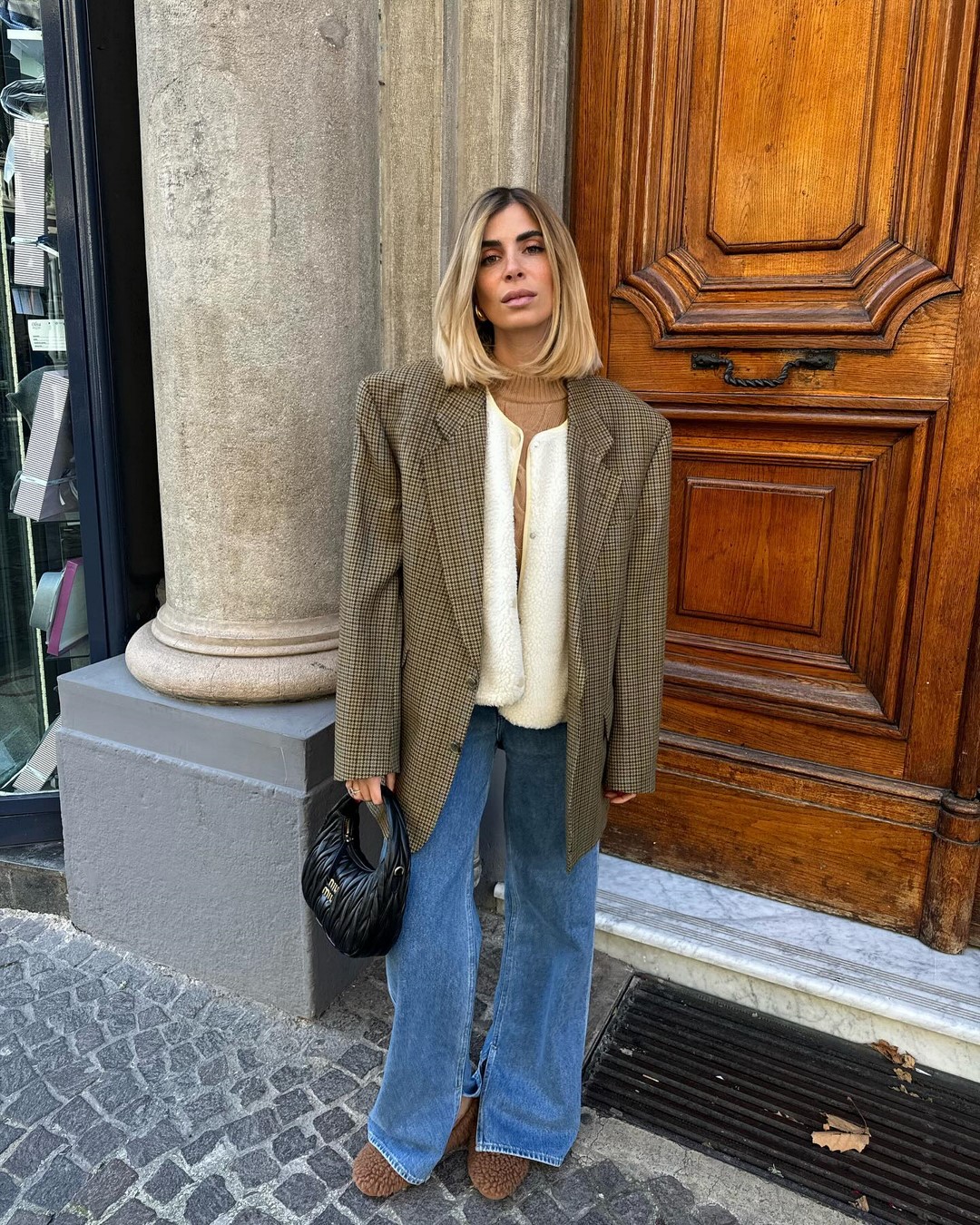 Джинсы осень-зима 2026-2027 — трендовые модели на фото