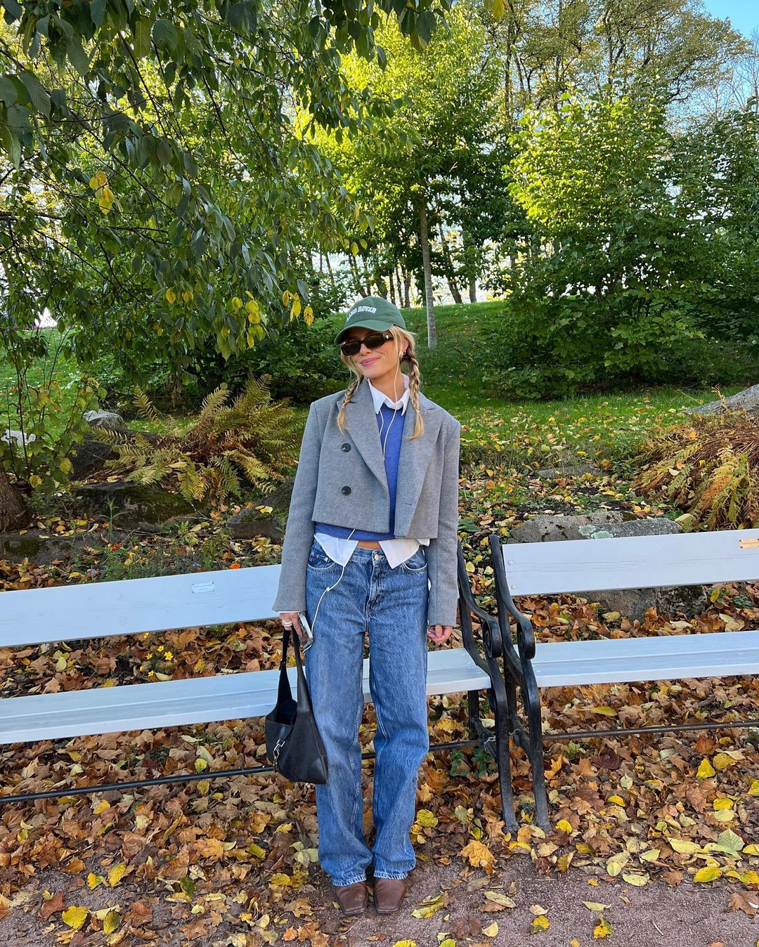 Джинсы осень-зима 2026-2027 — трендовые модели на фото