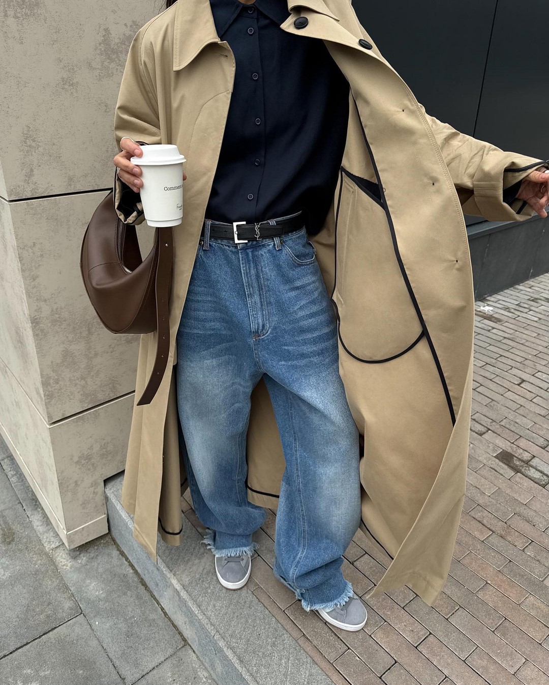 Джинсы осень-зима 2026-2027 — трендовые модели на фото