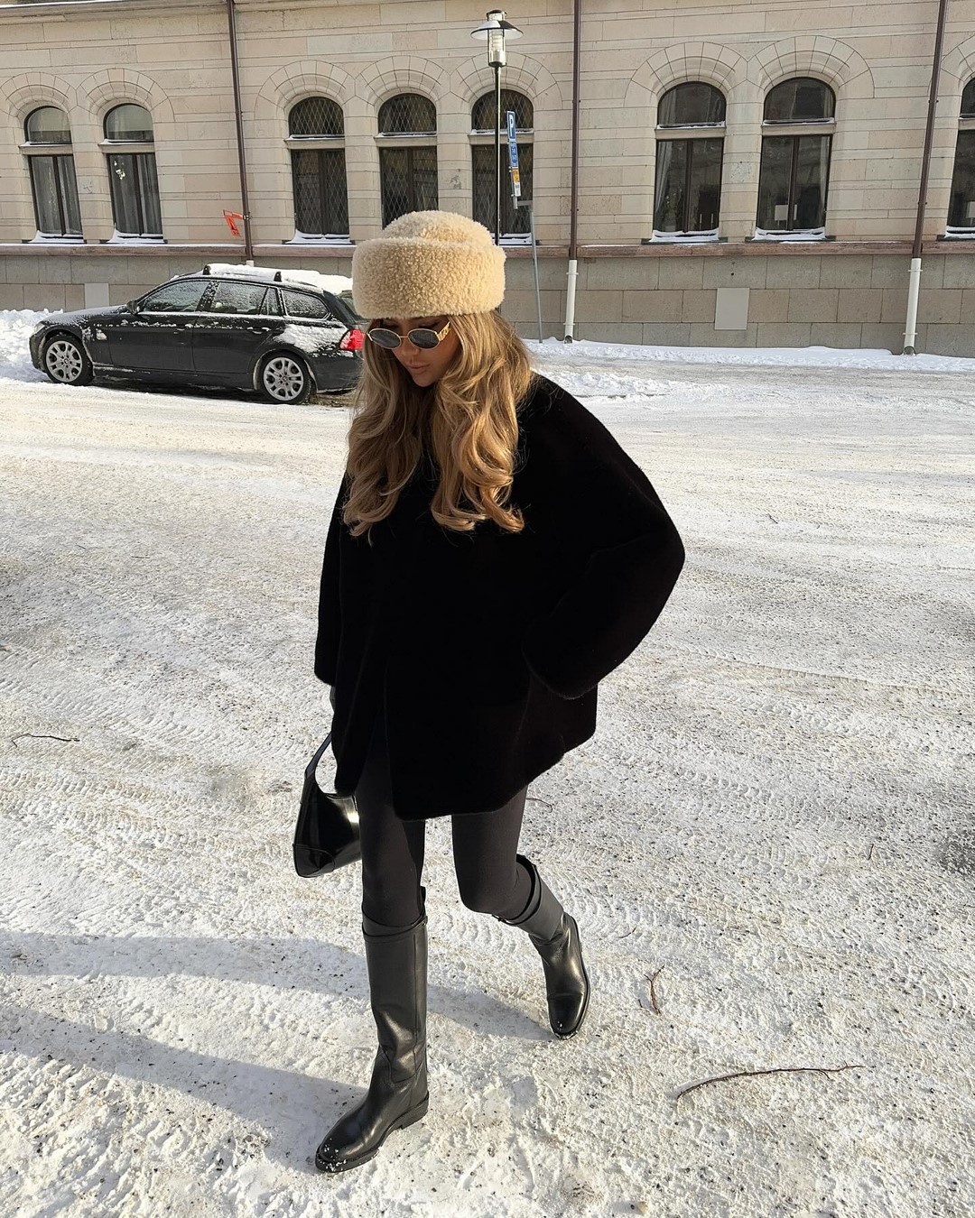 Как одеваться зимой 2026-2027: топ зимних образов на фото