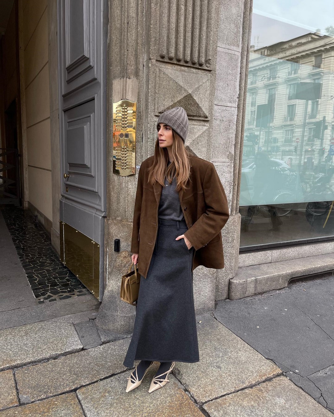 Как одеваться зимой 2026-2027: топ зимних образов на фото