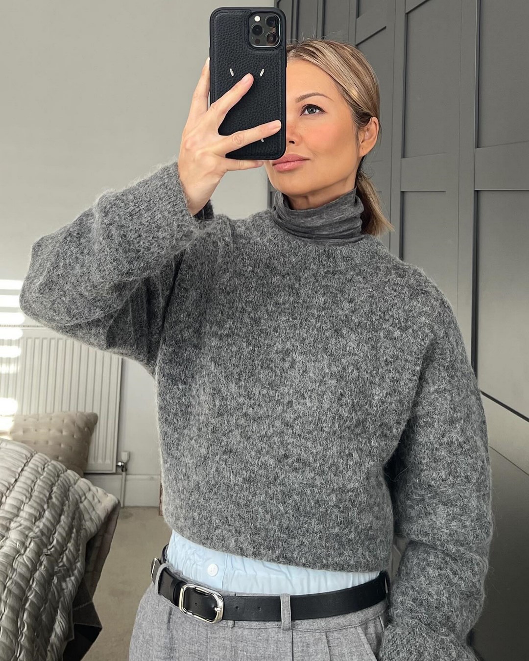 Как одеваться зимой 2026-2027: топ зимних образов на фото