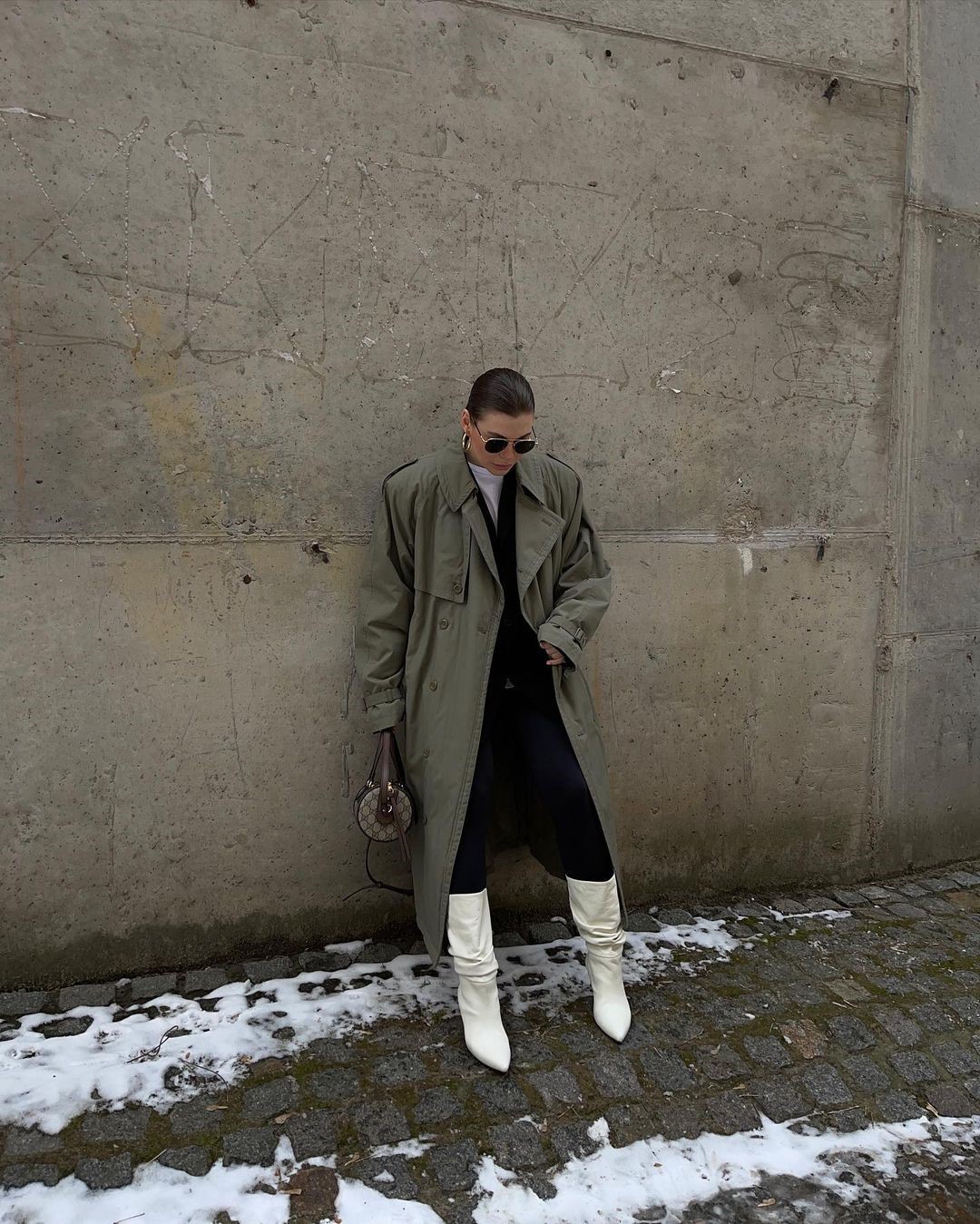 Как одеваться зимой 2026-2027: топ зимних образов на фото