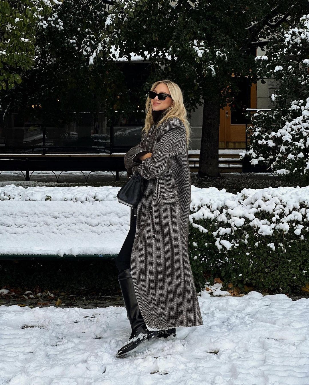 Как одеваться зимой 2026-2027: топ зимних образов на фото