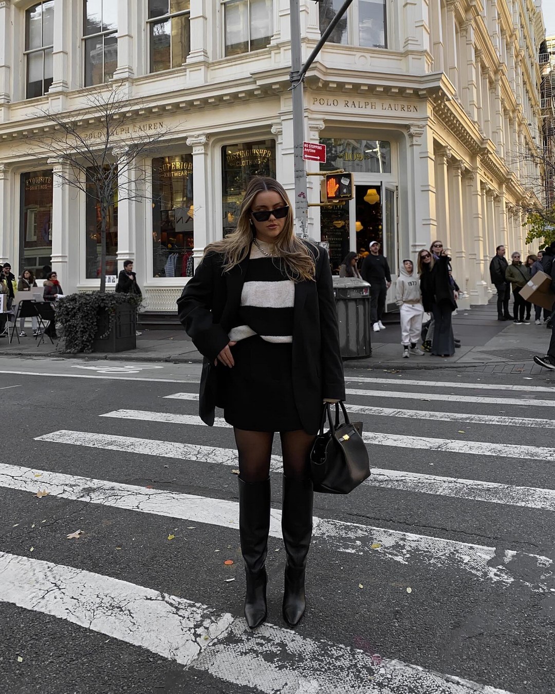 Как одеваться зимой 2026-2027: топ зимних образов на фото