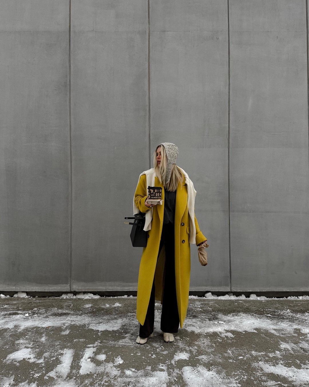 Как одеваться зимой 2026-2027: топ зимних образов на фото