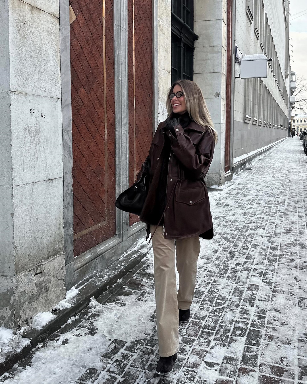 Как одеваться зимой 2026-2027: топ зимних образов на фото