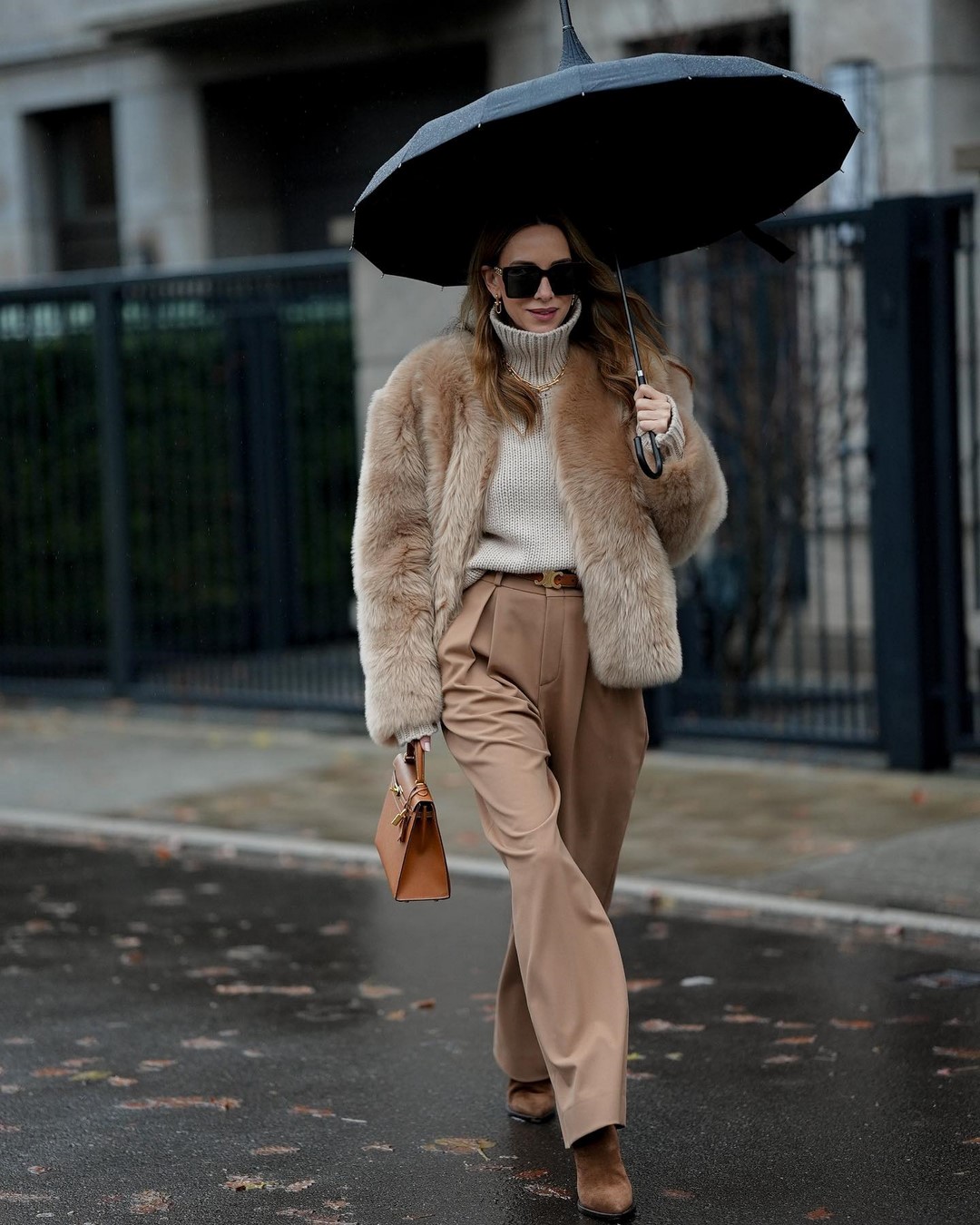 Как одеваться зимой 2026-2027: топ зимних образов на фото