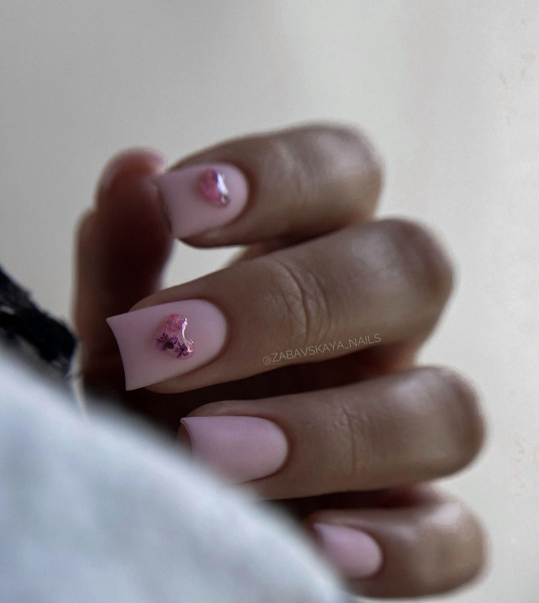 Трендовый маникюр 2026 – модные идеи