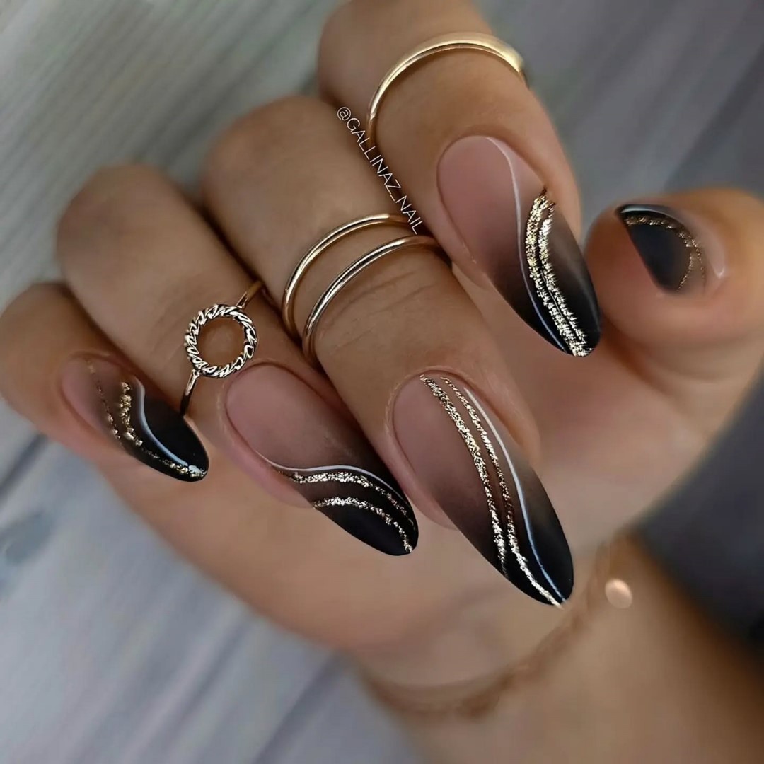 Зимний маникюр на январь 2026 – тренды на фото