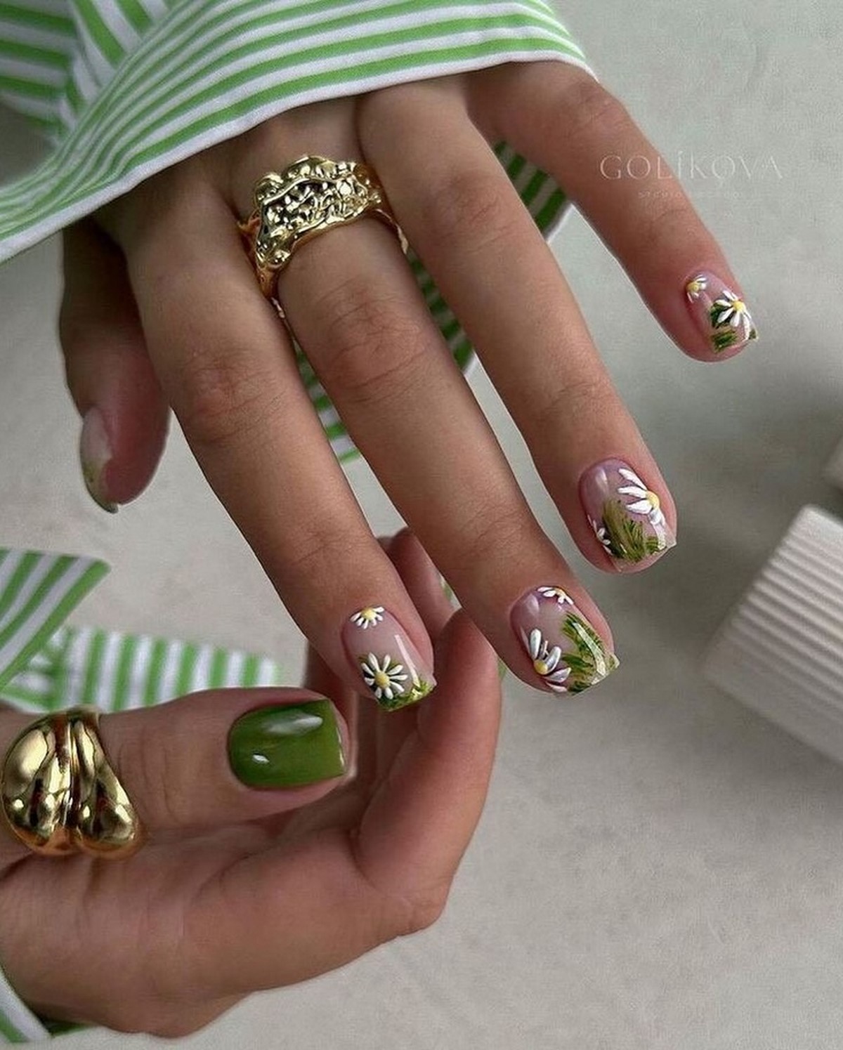 Весенний маникюр 2026: тренды мая