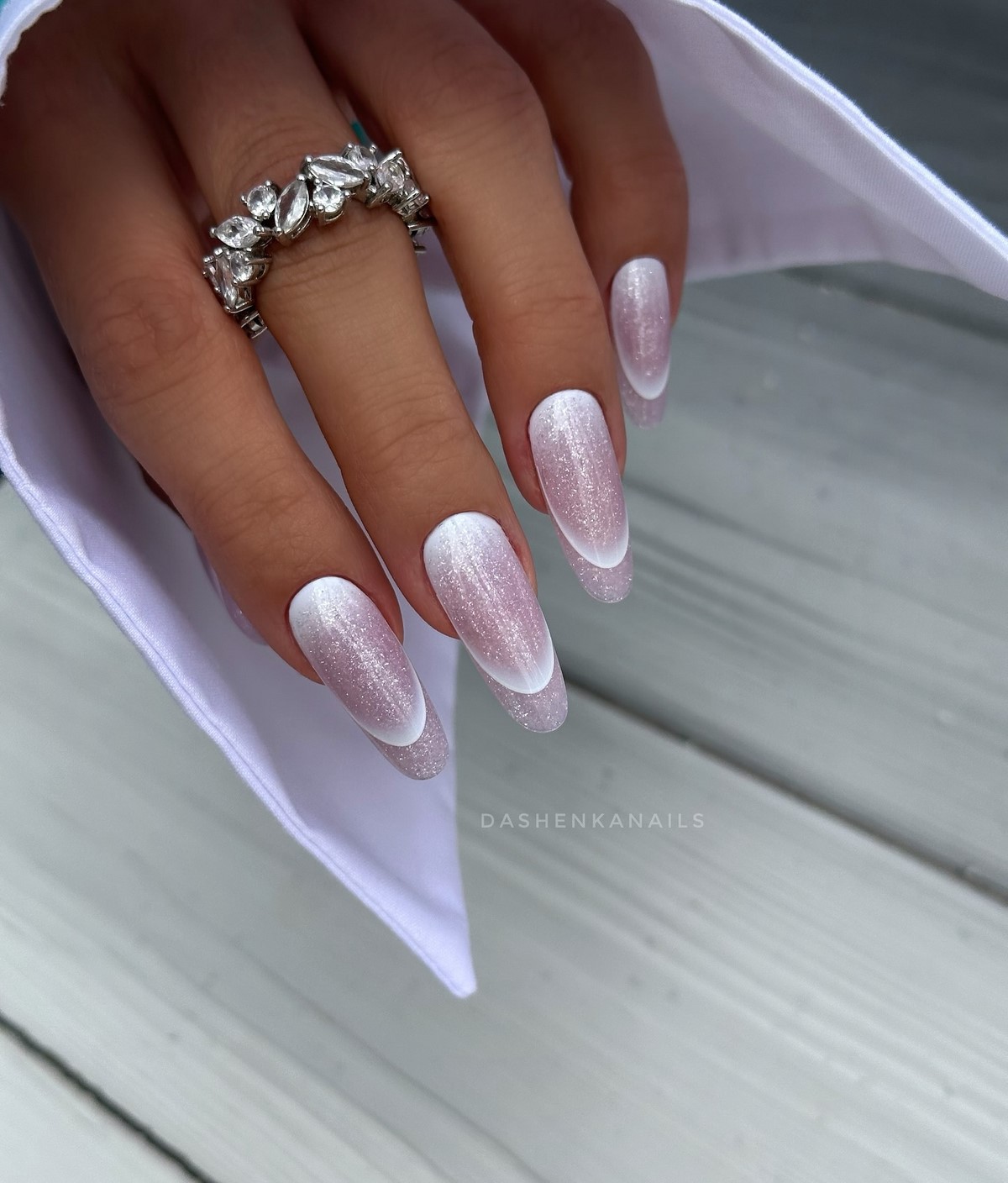 Весенний маникюр 2026: тренды мая