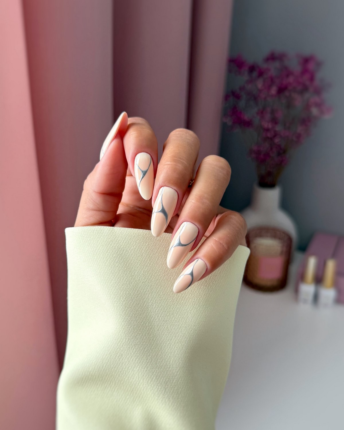 Весенний маникюр 2026: тренды мая