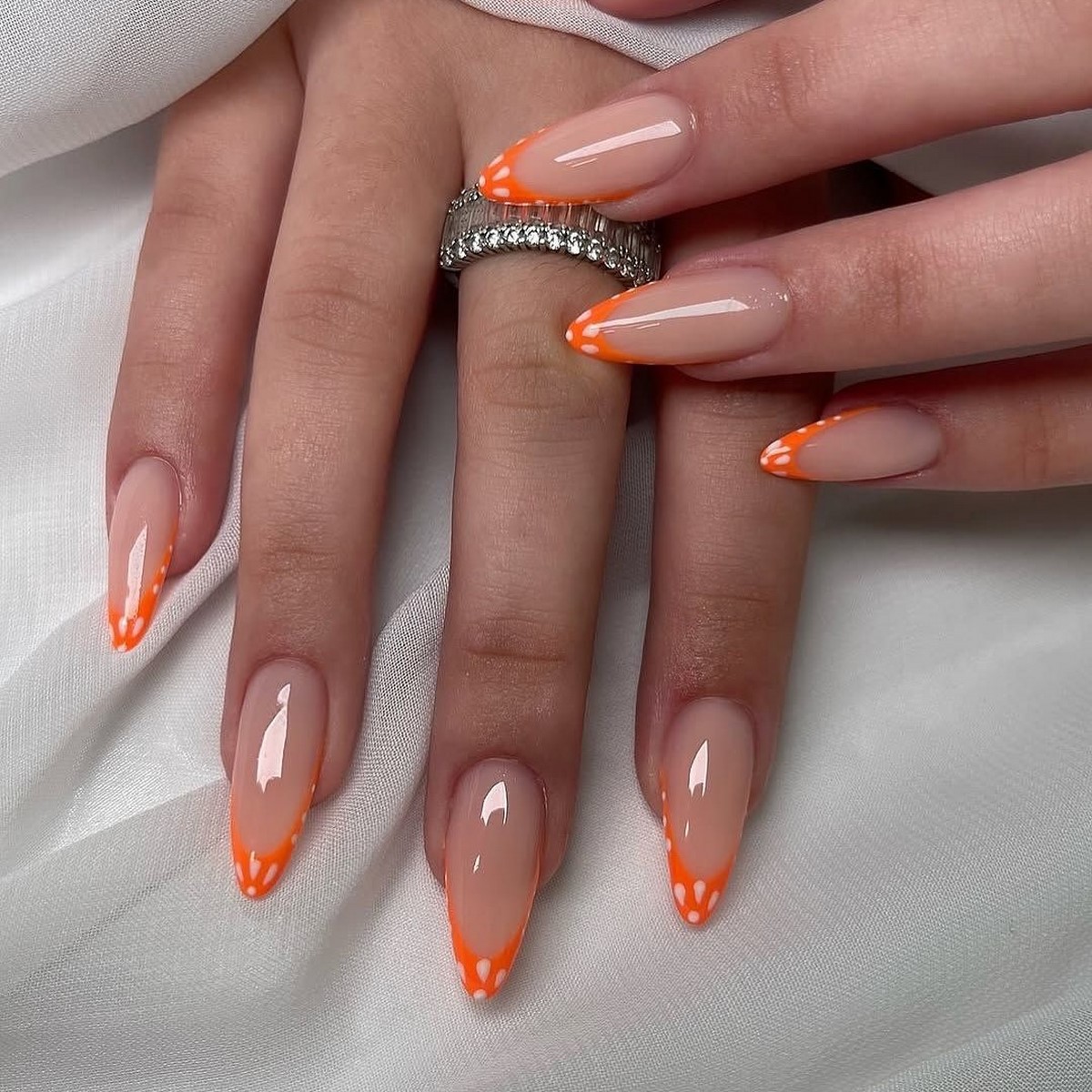 Весенний маникюр 2026: тренды мая