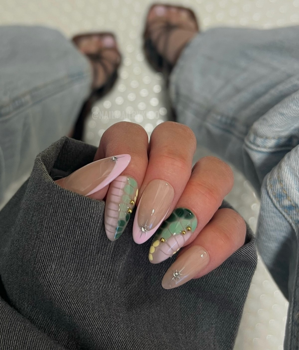 Весенний маникюр 2026: тренды мая