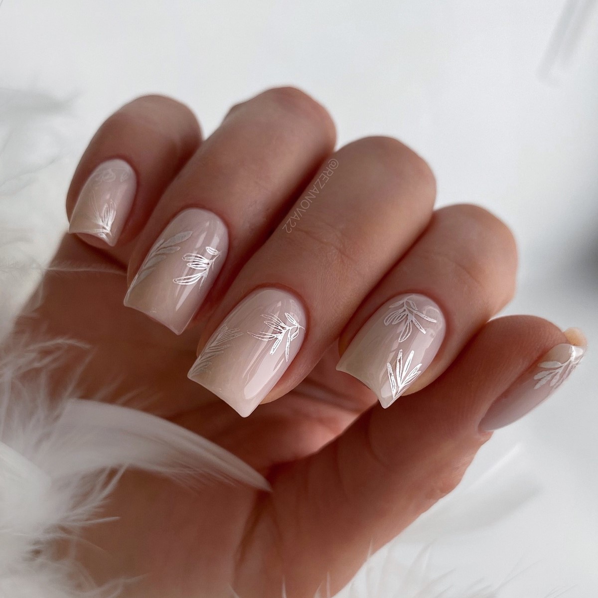 Весенний маникюр 2026: тренды мая