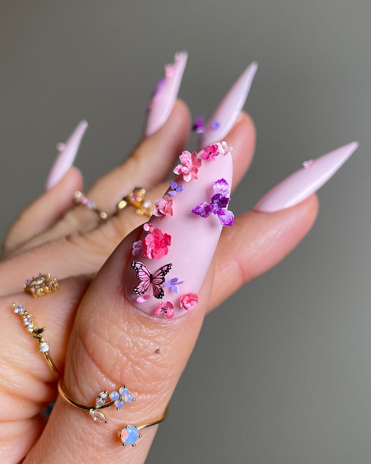 Новые тренды маникюра на лето 2026 – главные новинки сезона