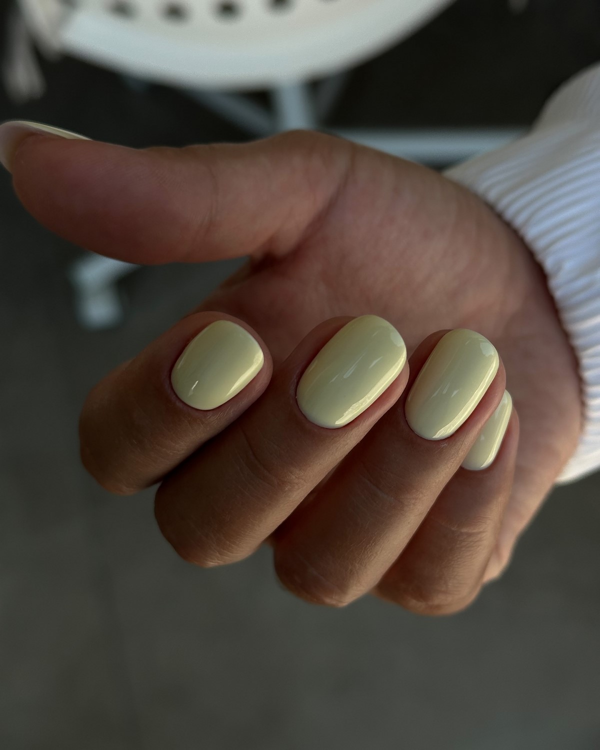 Тренды маникюра в июне 2026: модные дизайны лета