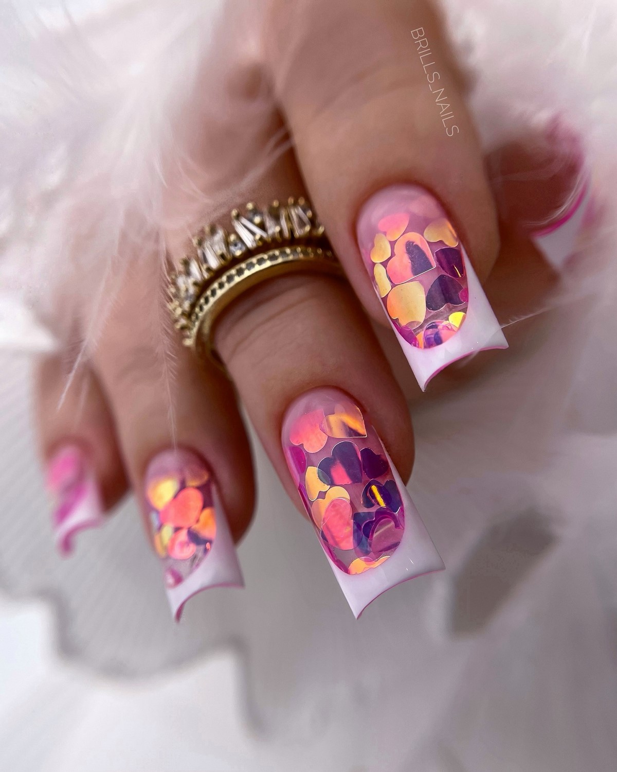 Тренды маникюра в июне 2026: модные дизайны лета