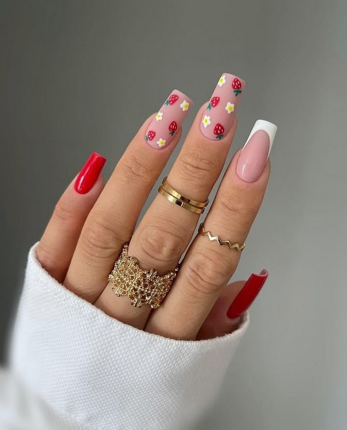 Тренды маникюра в июне 2026: модные дизайны лета