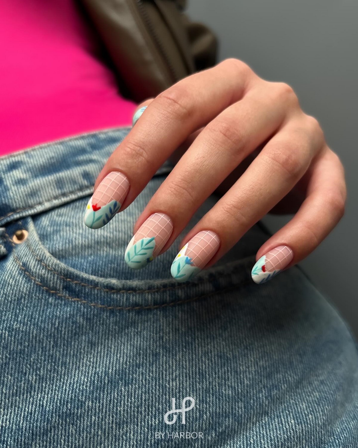 Тренды маникюра в июне 2026: модные дизайны лета