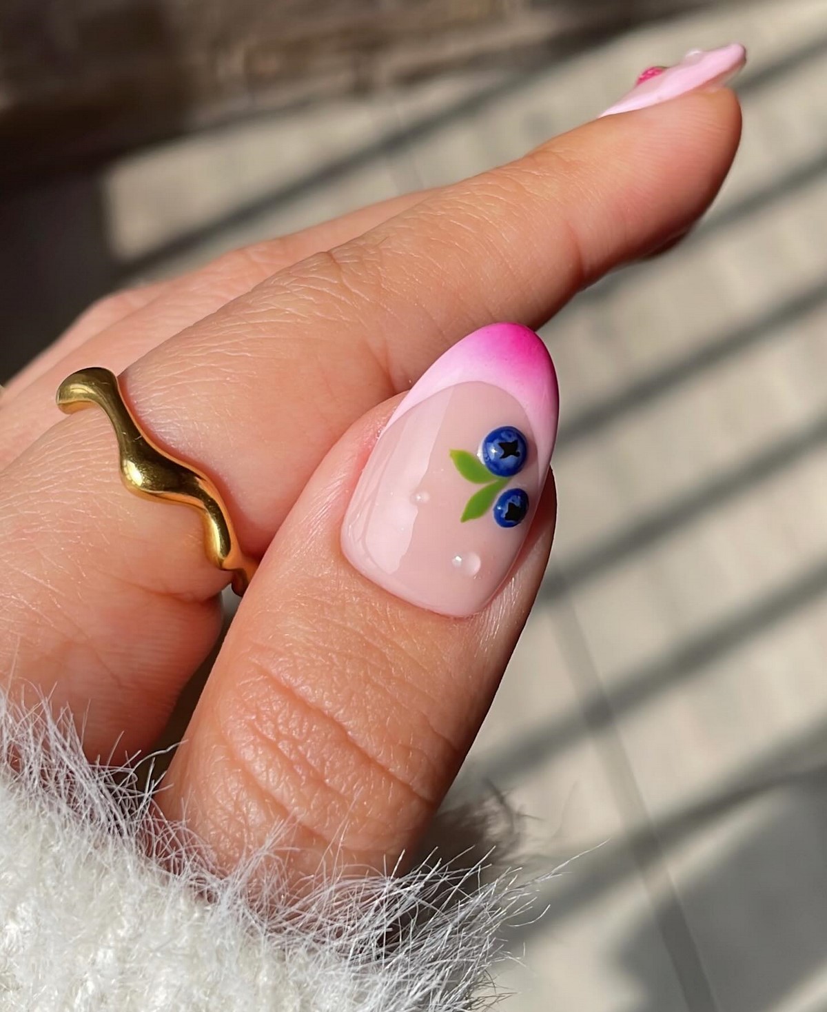 Тренды маникюра в июне 2026: модные дизайны лета