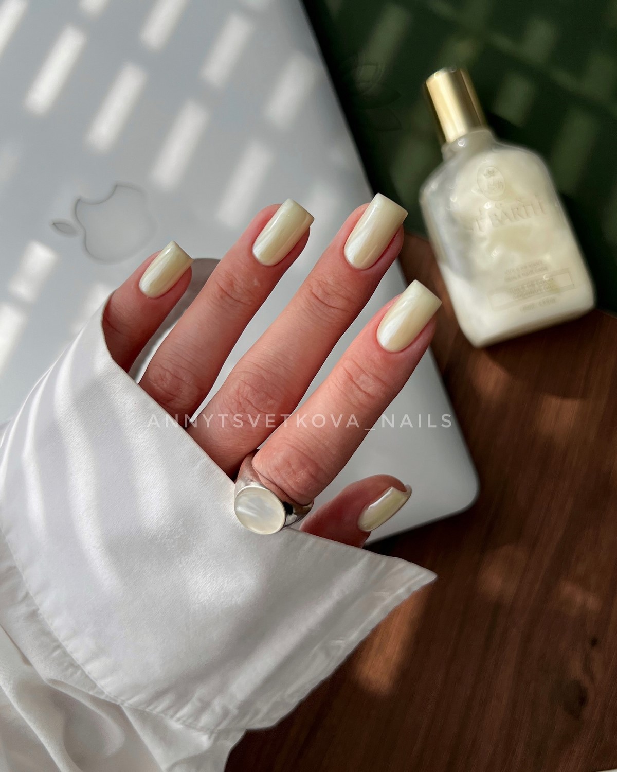 Тренды маникюра в июне 2026: модные дизайны лета