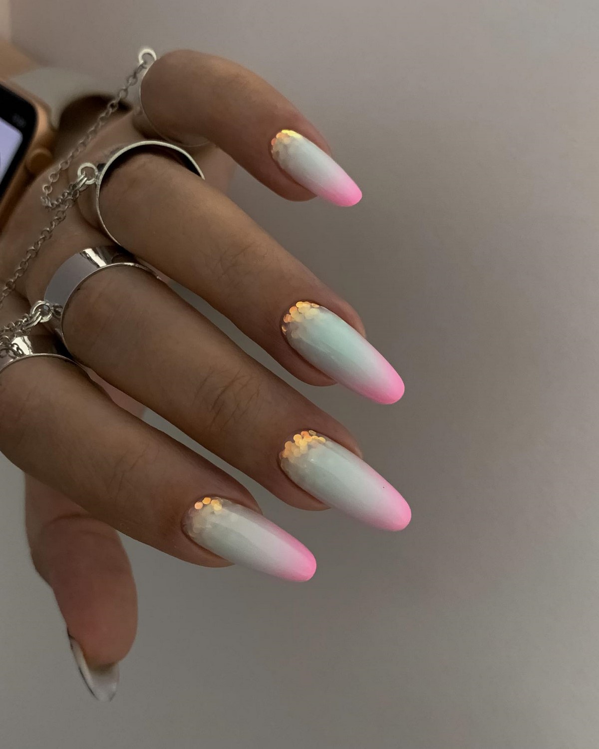 Новые тренды маникюра на лето 2026 – главные новинки сезона