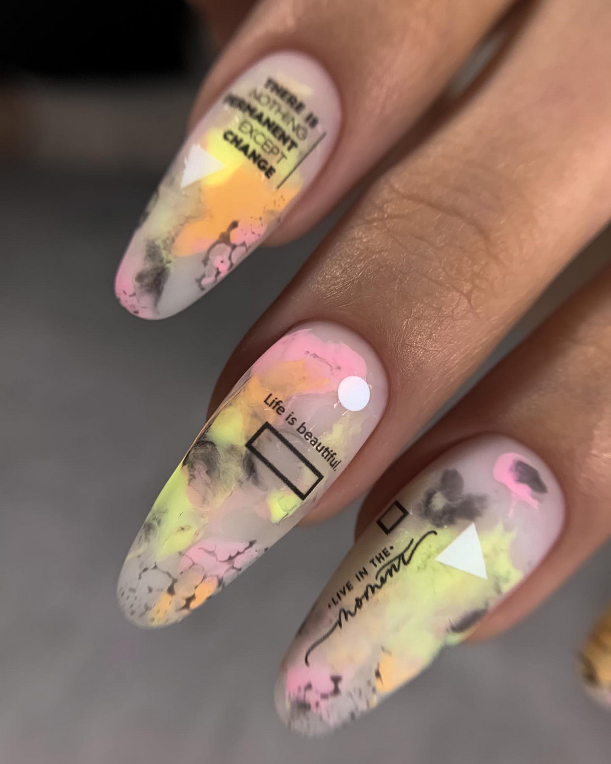 Новые тренды маникюра на лето 2026 – главные новинки сезона