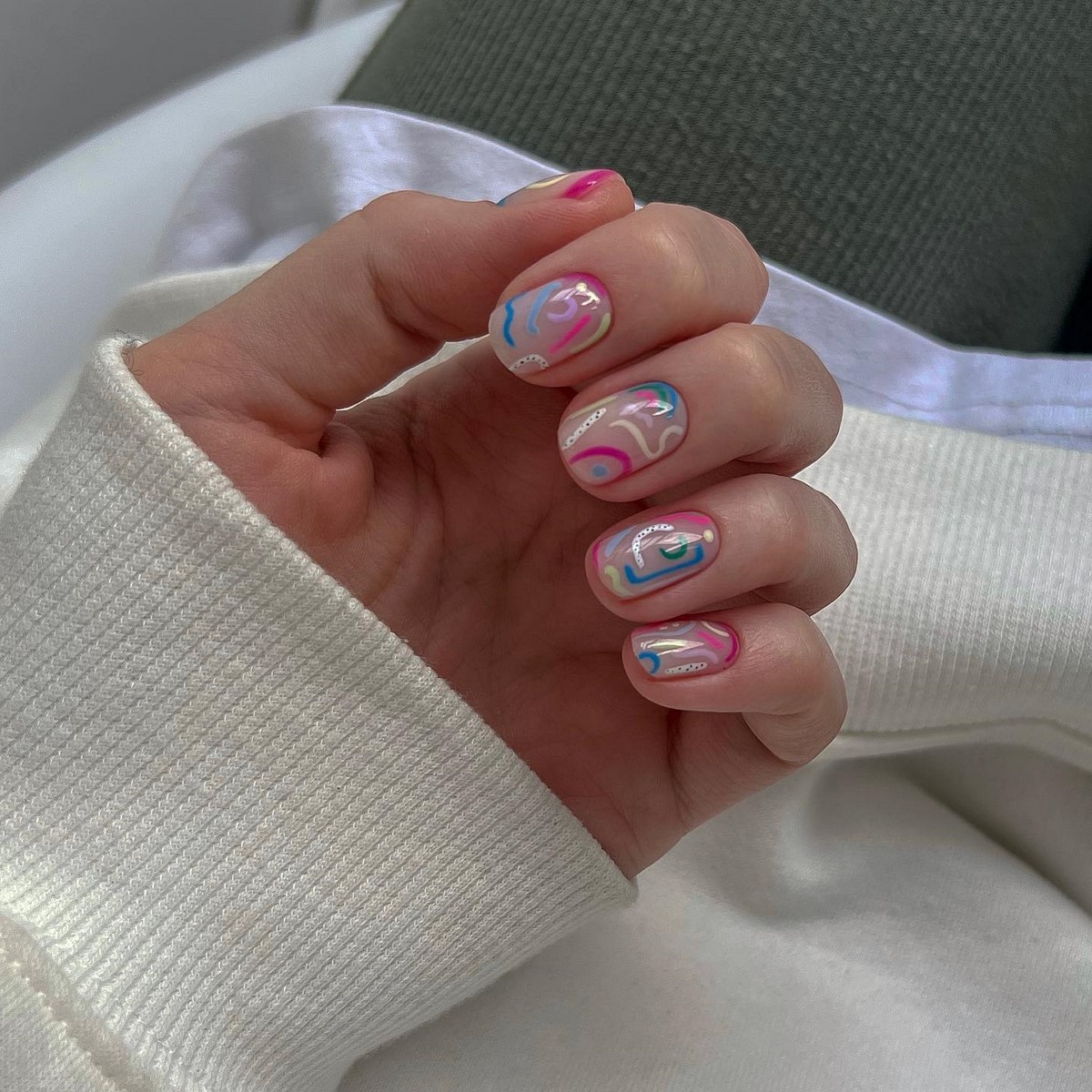 Новые тренды маникюра на лето 2026 – главные новинки сезона