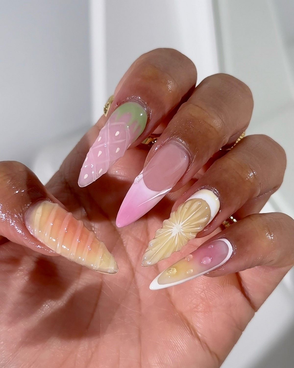 Новые тренды маникюра на лето 2026 – главные новинки сезона