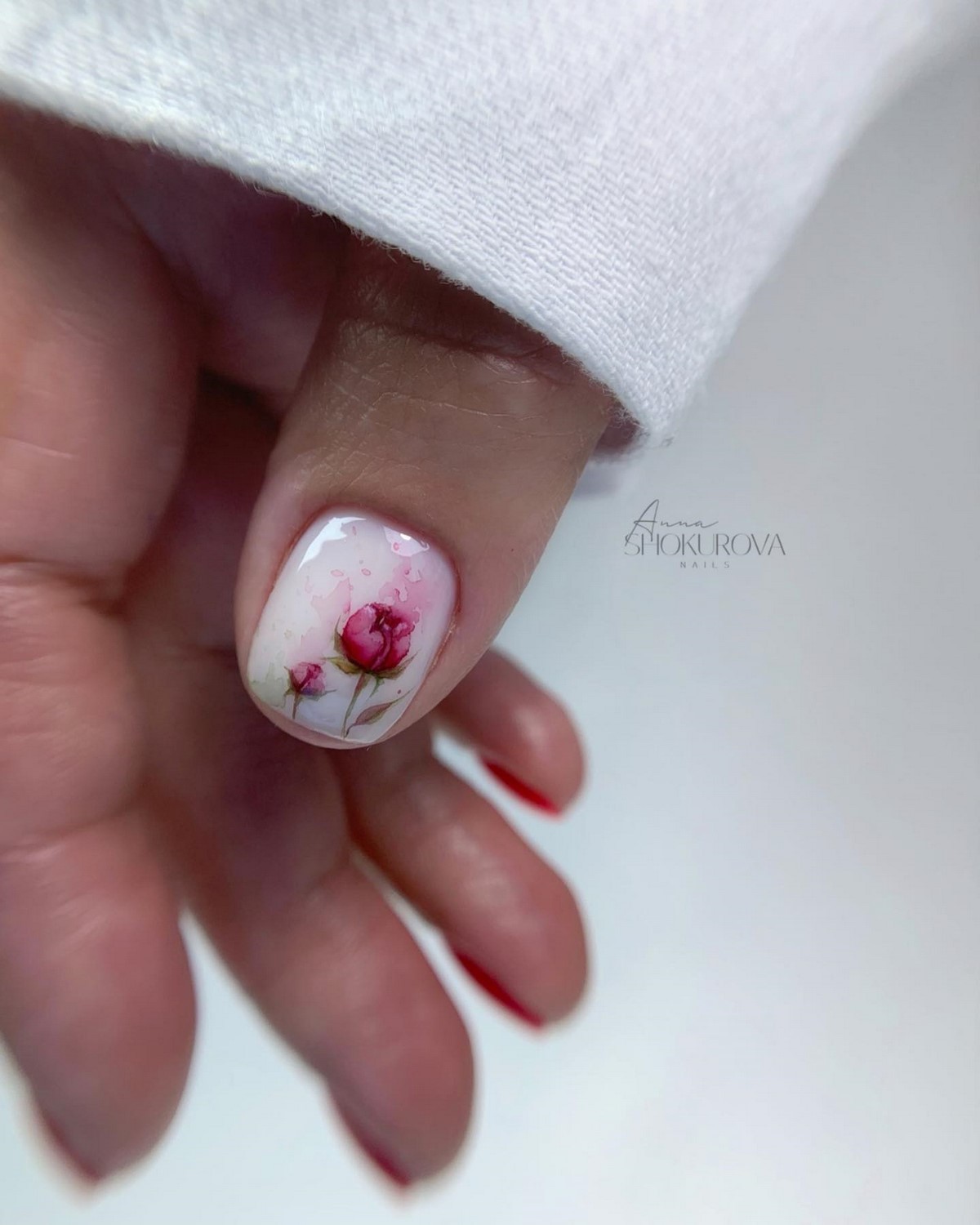 Новые тренды маникюра на лето 2026 – главные новинки сезона