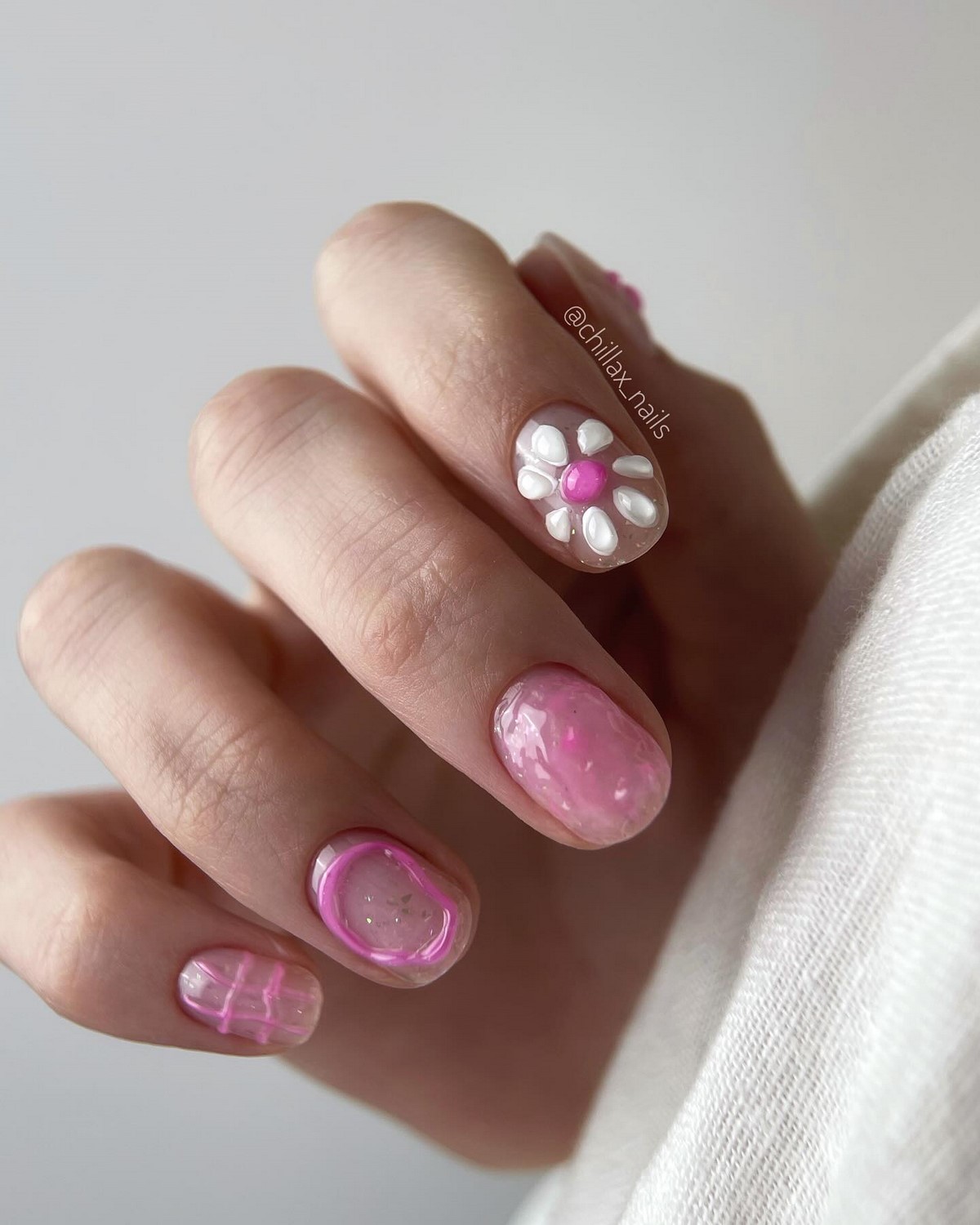 Модный маникюр в июле 2026: лучшие идеи для стильного лета