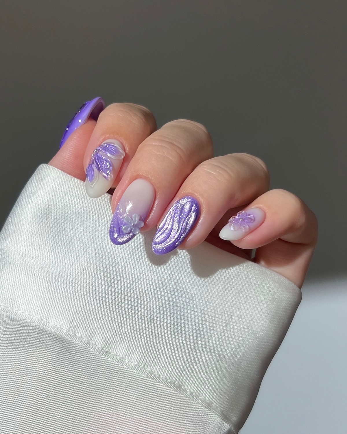 Модный маникюр в июле 2026: лучшие идеи для стильного лета