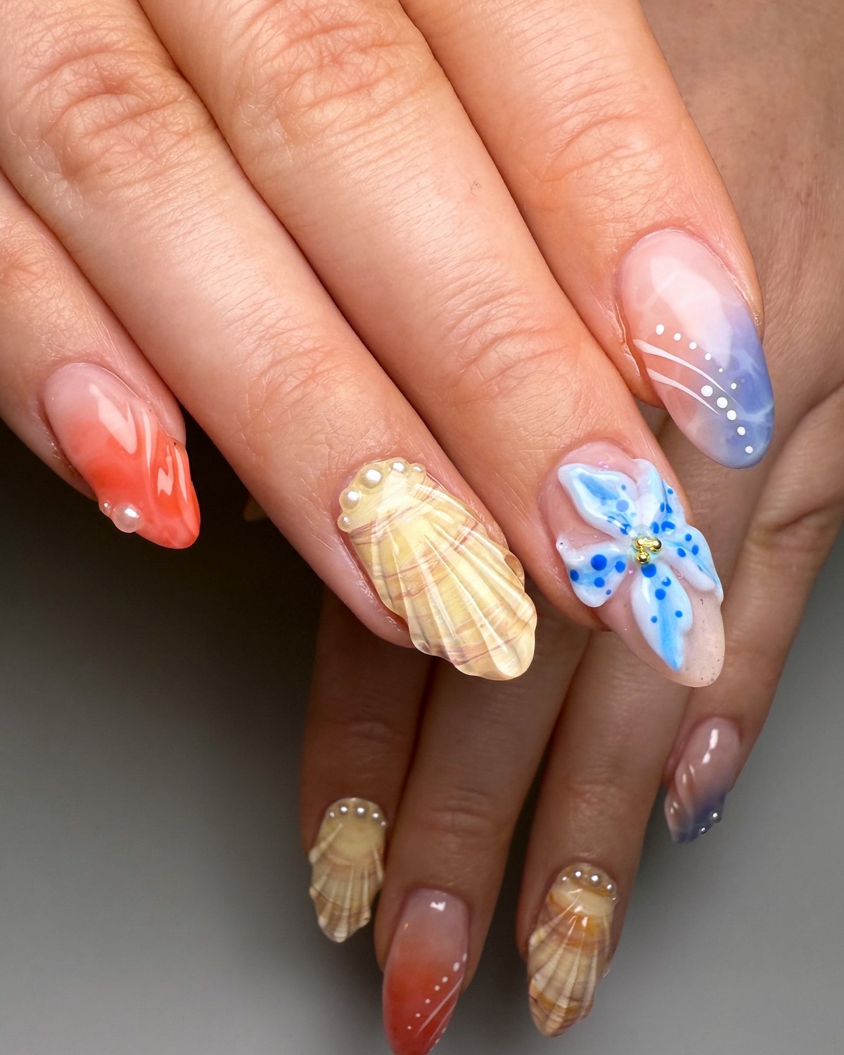 Модный маникюр в июле 2026: лучшие идеи для стильного лета