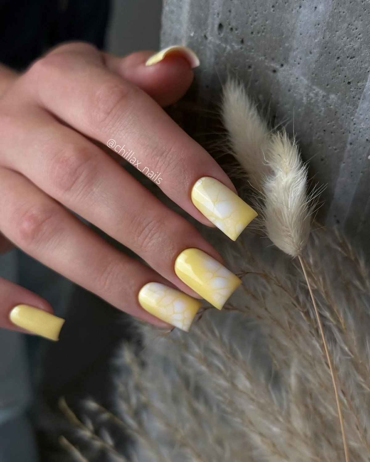 Модный маникюр в июле 2026: лучшие идеи для стильного лета