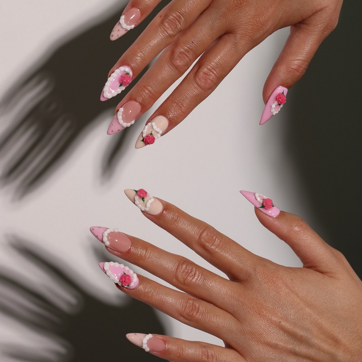 Модный маникюр в июле 2026: лучшие идеи для стильного лета