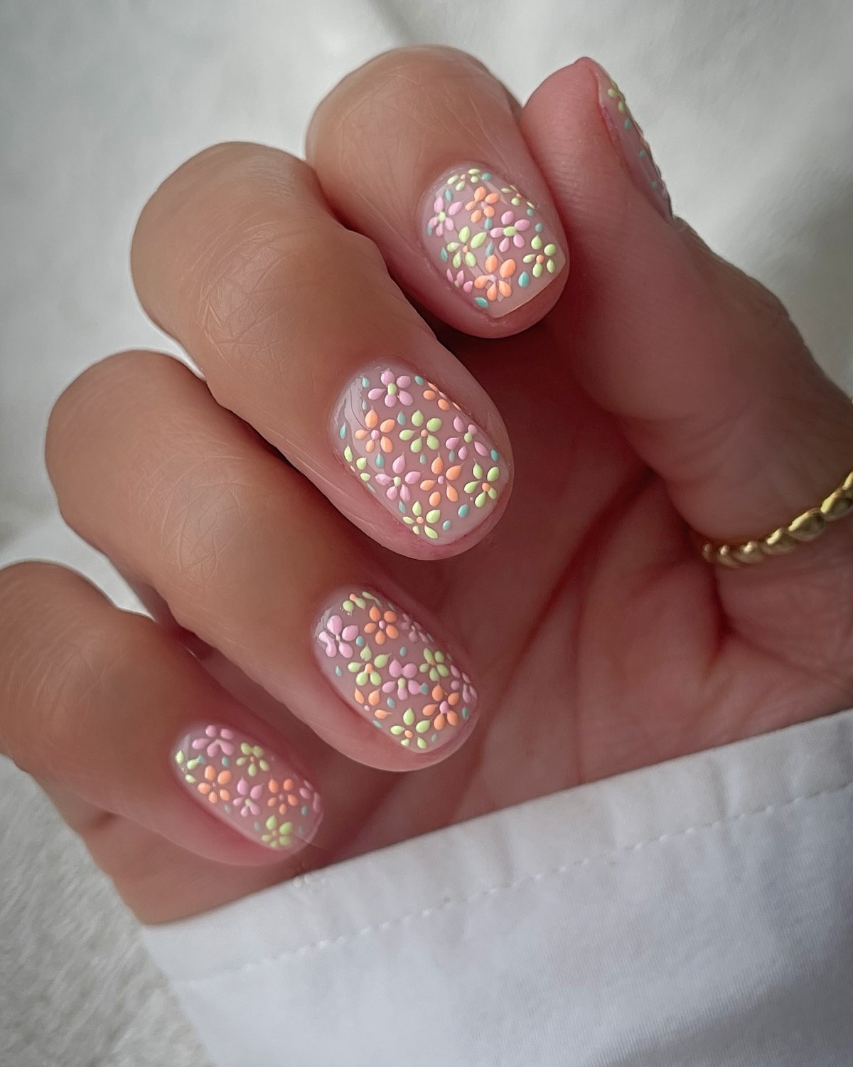 Модный маникюр в июле 2026: лучшие идеи для стильного лета