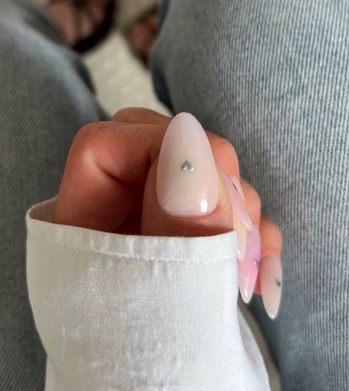 Модный маникюр в июле 2026: лучшие идеи для стильного лета