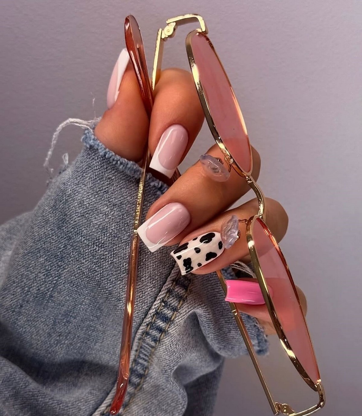 Модный маникюр в июле 2026: лучшие идеи для стильного лета