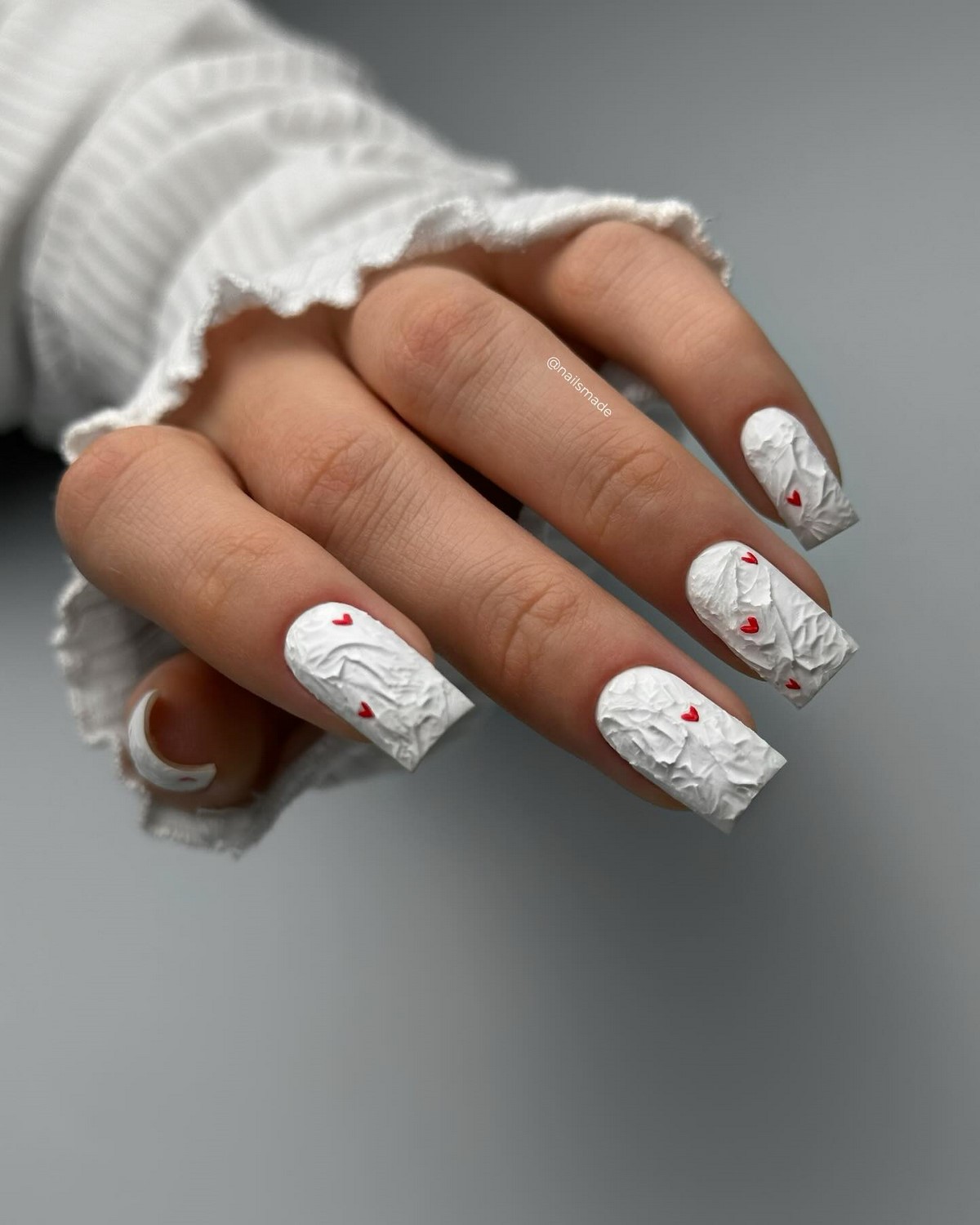 Модный маникюр в июле 2026: лучшие идеи для стильного лета